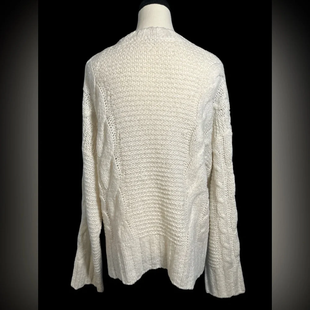 Splendid Cream Cable Knit Sweater